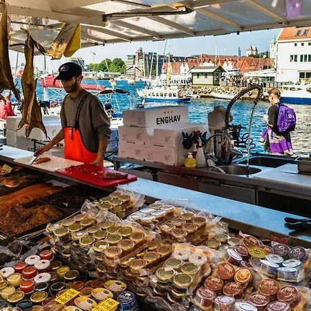 Bryggen Апартаменты *